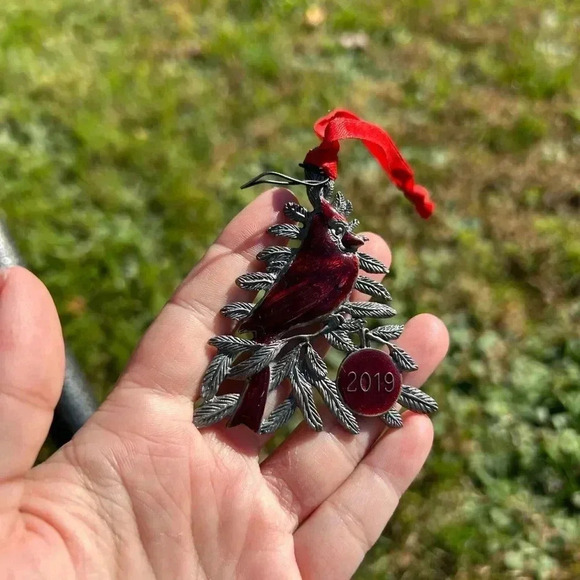 4/$50 RED Cardinal pewter ornament,  Christmas tree ornament - Picture 4 of 5